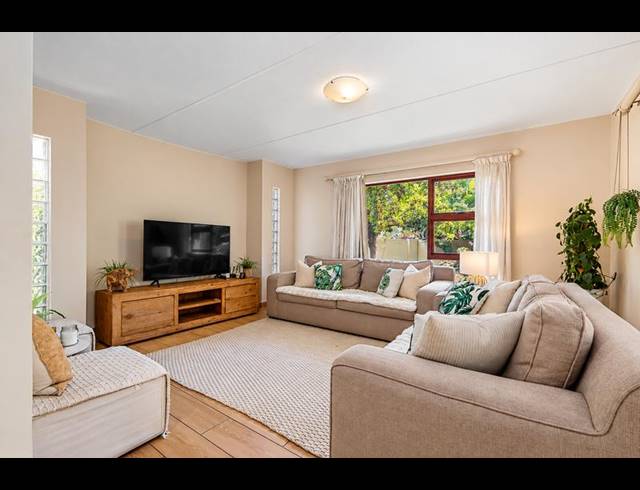 3 BEDROOM HOUSE FOR SALE IN BEVERLEY